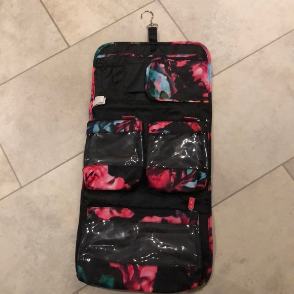 Cosmetics bag - Picture 2 of 3